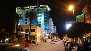 فتح المحلات التجارية ليلا.. 